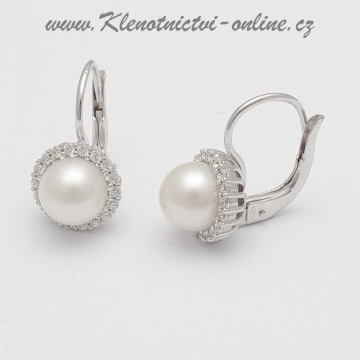 Zlaté náušnice zdobené bílou perlou