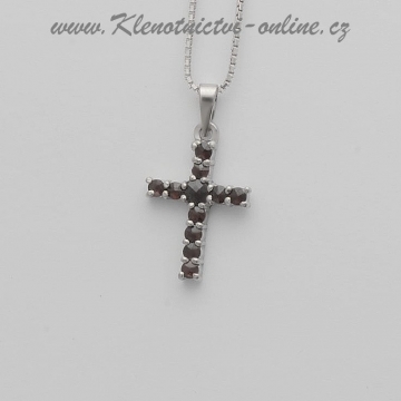 Jemný křížek zdobený českým granátem